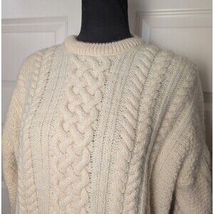 Vintage Country Scene Size M Wool Aran Sweater Cream Cable Knit Made in UK